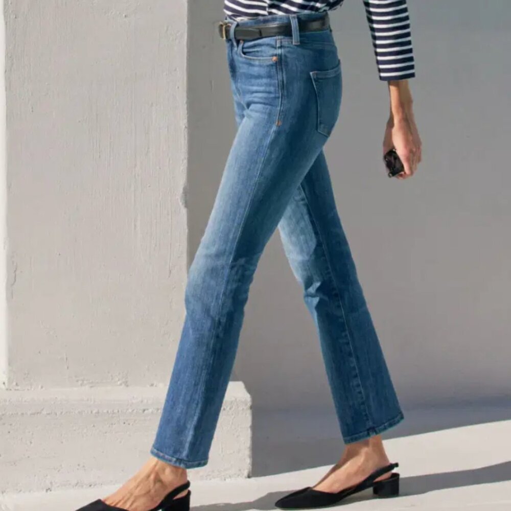 AYR the Pop  Straight Ankle Jeans in medium wash, Size 32